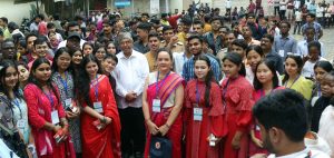 Foreign Devotees Mesmerized by Pune’s Ganeshotsav Grandeur