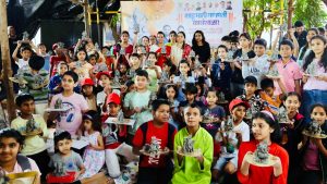 Kids mould eco-friendly Ganesha idols at Kothrud workshop