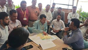 PMC Chief Visits Mohammadwadi–Undri, Promises Swift Action On Civic Issues