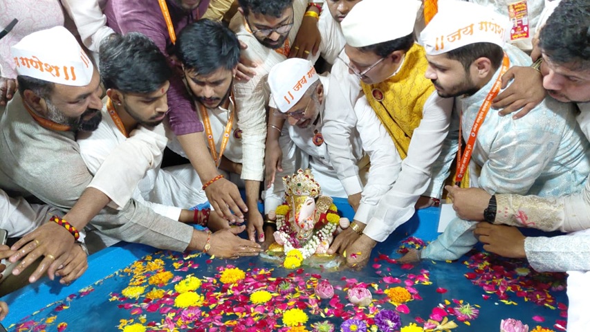 Ganpati immersion visarjan
