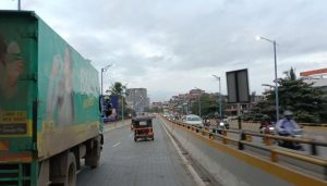 New Flyover on Sinhagad Road Brings Relief, But Approach Roads Remain a Hurdle