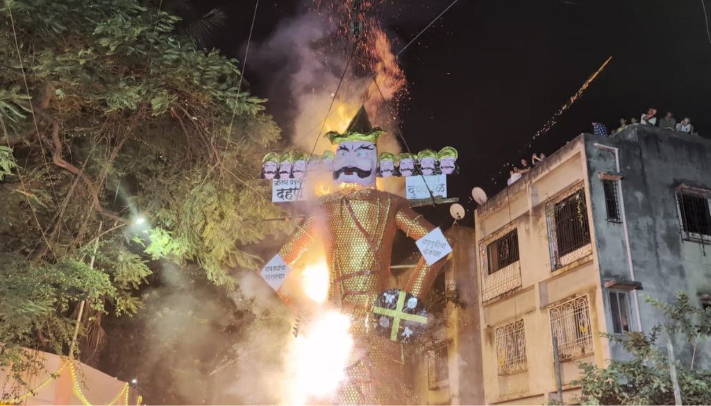 30-Foot Ravana Effigy Burnt at Pune Lokmanya Festival on Dussehra