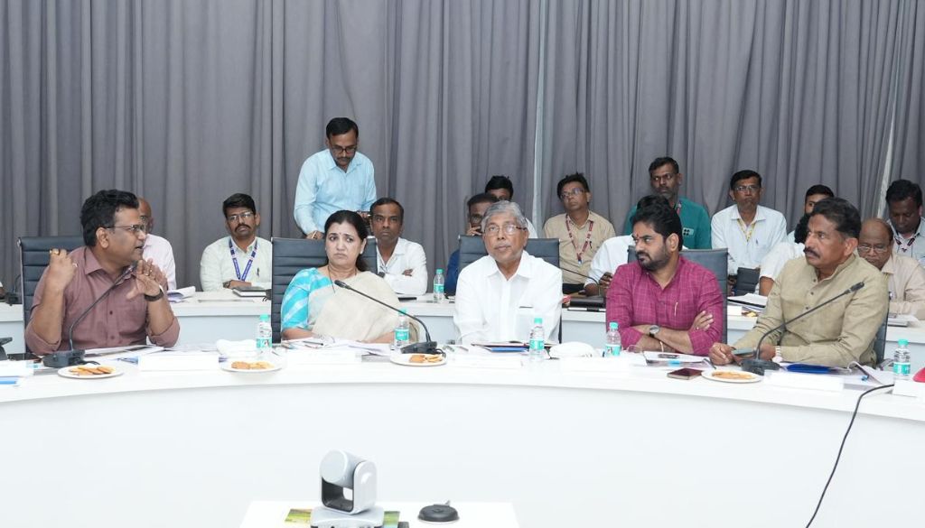 Chandrakant Patil Orders PMC to Fix Potholes and Improve Roads