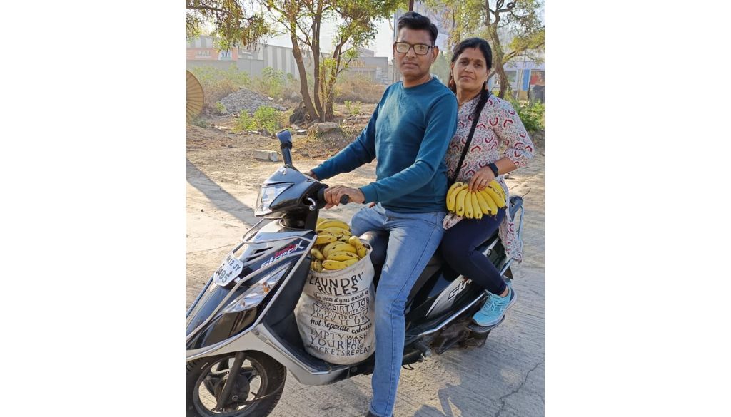 Couple Is Feeding Hope in Pune