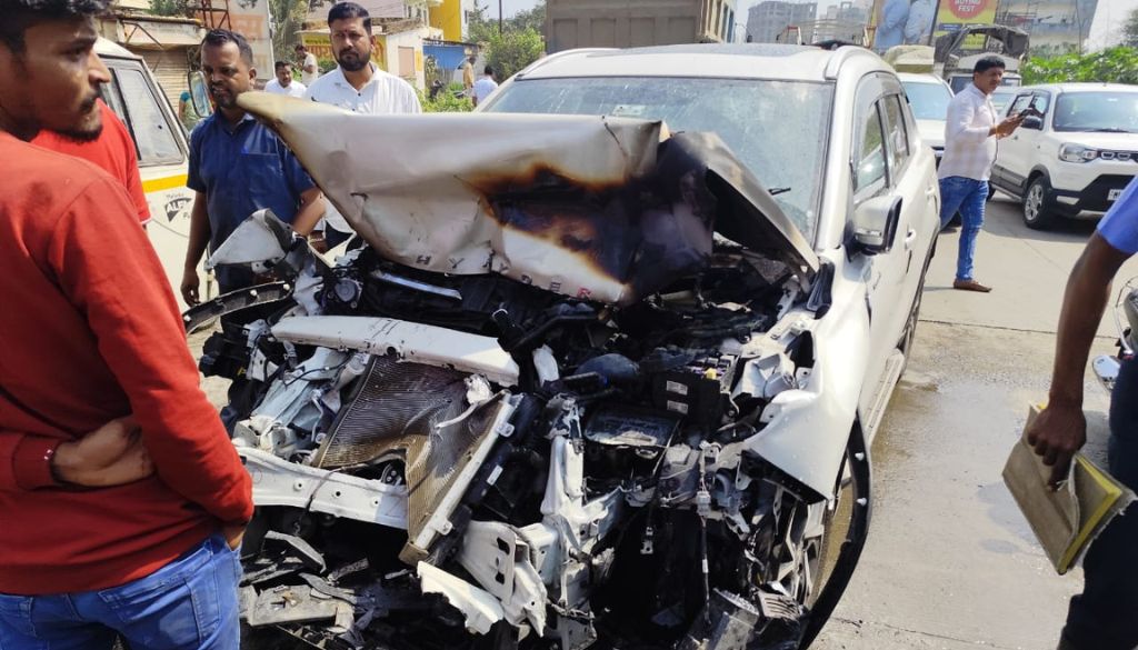 Four-Wheeler Catches Fire After Collision with Dumper on Mulshi Road
