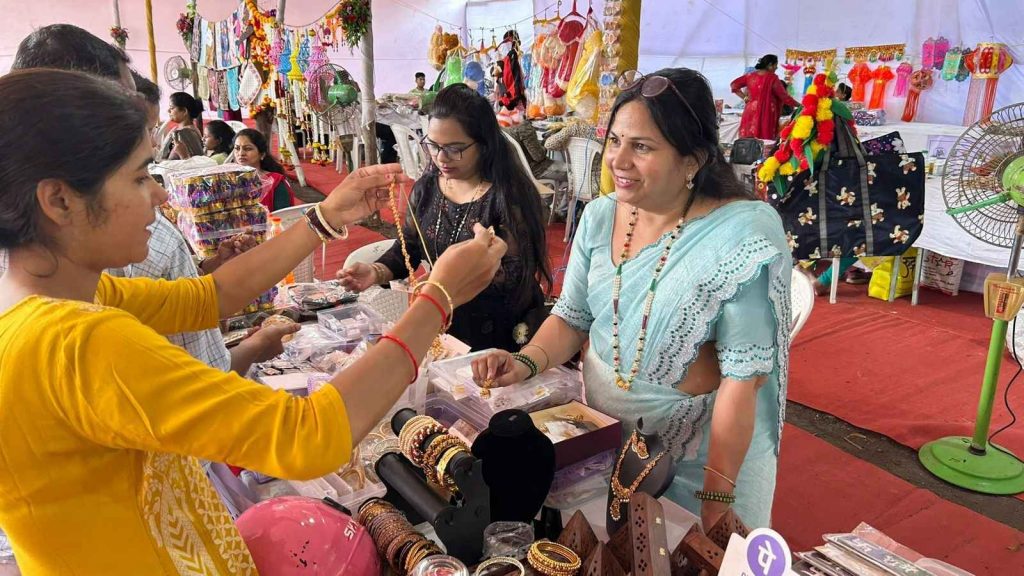 PMC’s Diwali Savings Market Records Rs 19 Lakh Sales in Just Two Days