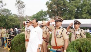 Pune Marks Police Commemoration Day with Solemn Ceremony