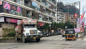 SM Ghule Chowk Becomes Mohammadwadi’s Traffic Nightmare