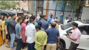 Wagholi Residents Stop PMC Commissioner’s Vehicle Over Poor Civic Amenities