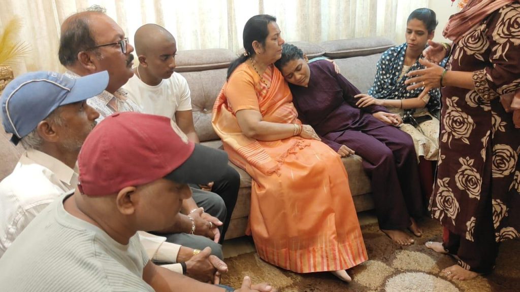 Neelam Gorhe Consoles Families of Navale Bridge Accident