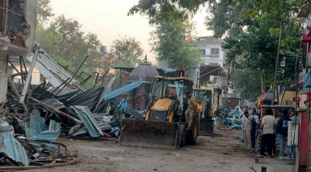 Notorious Goon Bandu Andekar Demolished in Pune
