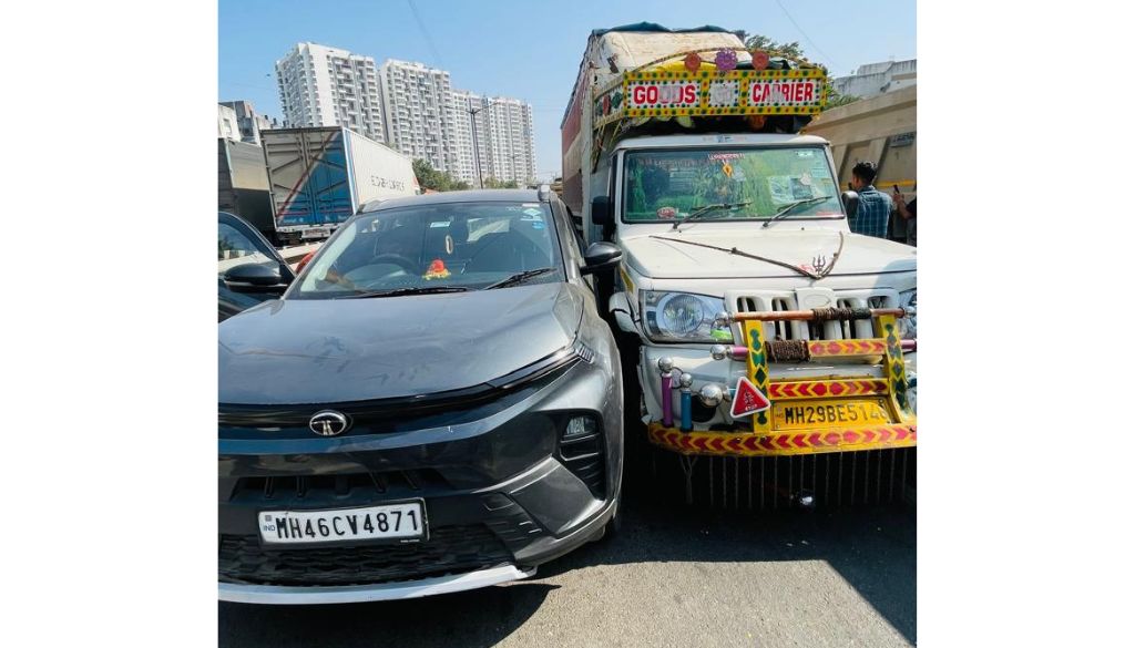 Speeding Container Truck Hits Five Vehicles on Bhumkar Bridge