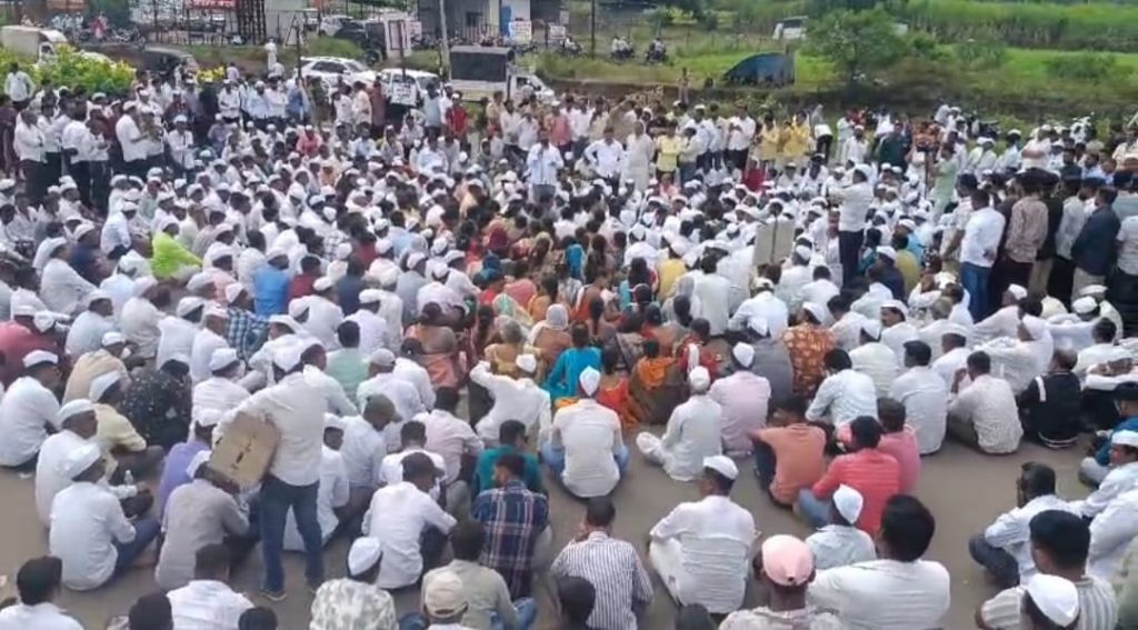 Villagers Block Pune–Nashik Highway After Leopard Mauls Schoolboy to Death