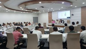 District Collector Holds Positive Talks With Farmers Affected by Purandar Airport Project