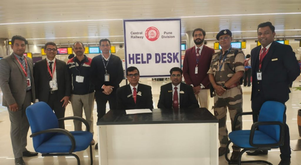 Help Desk Set Up at Pune Airport for Stranded Flyers
