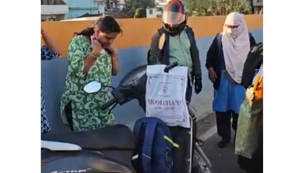 Woman Injured by Chinese Manja on Bopkhel–Khadki Bridge