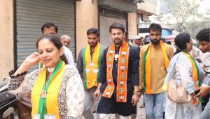 BJP Candidate Kunal Tilak Flags Traffic, Parking Issues in Sadashiv Peth