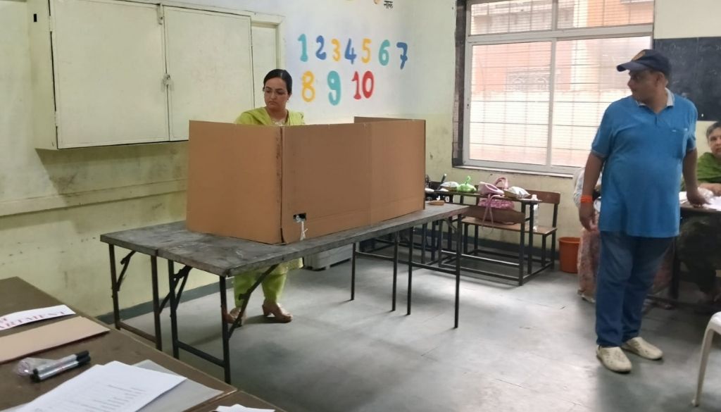 Election Officials Review Arrangements at Hadapsar Voting Booths