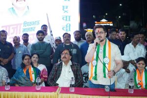 Ward 11 Campaign Focuses on Doorstep Dialogue as Harshwardhan Mankar Takes Low-Key Outreach Route