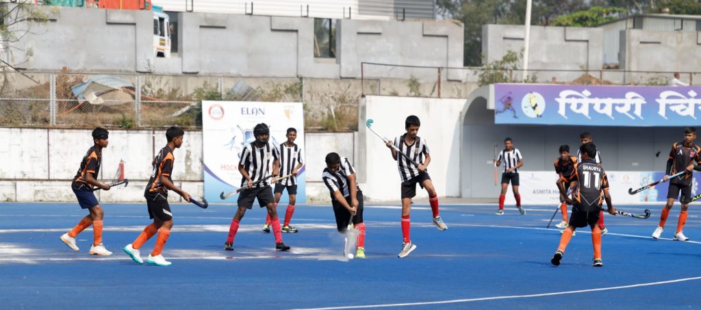 3 - U17B Loyola (Black White) v St. Patricks (Black)