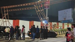 Car Rams Into Iron Arches at NIBM Annexe–Mohammadwadi