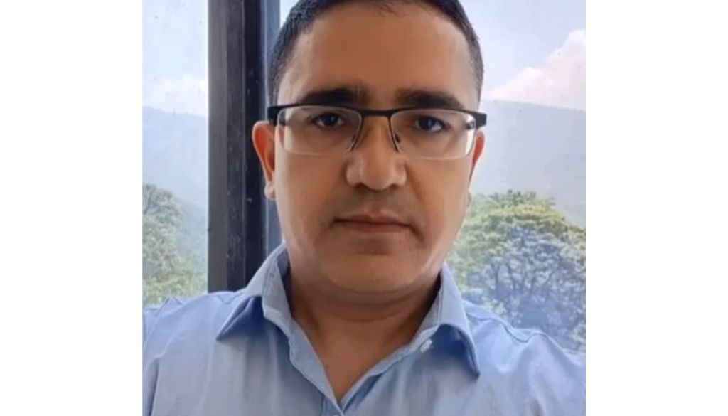 Doctor Revives Army Personnel After Mid-Air Cardiac Arrest on Delhi-Bound Flight