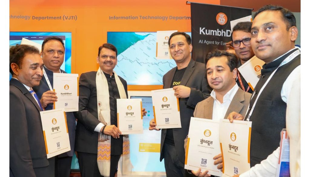 Maharashtra Chief Minister Devendra Fadnavis today launched the app Kumbhdoot