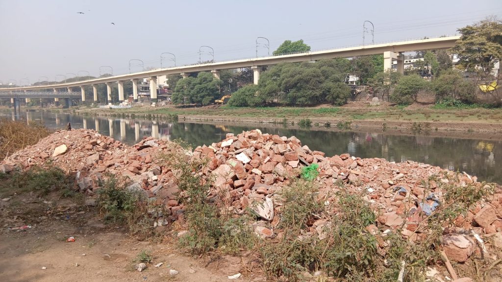 PMC Files FIR Against Builder For Dumping Construction Debris In Mutha River