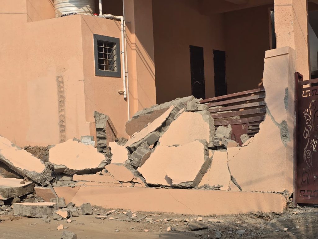 Pune Municipal Corporation Bulldozes Unauthorized Structures in Kharadi, Sayyednagar, Sadashiv Peth