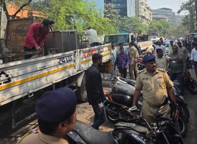 Pune Police and PMC Launch Major Crackdown on Illegal Encroachments in Viman Nagar