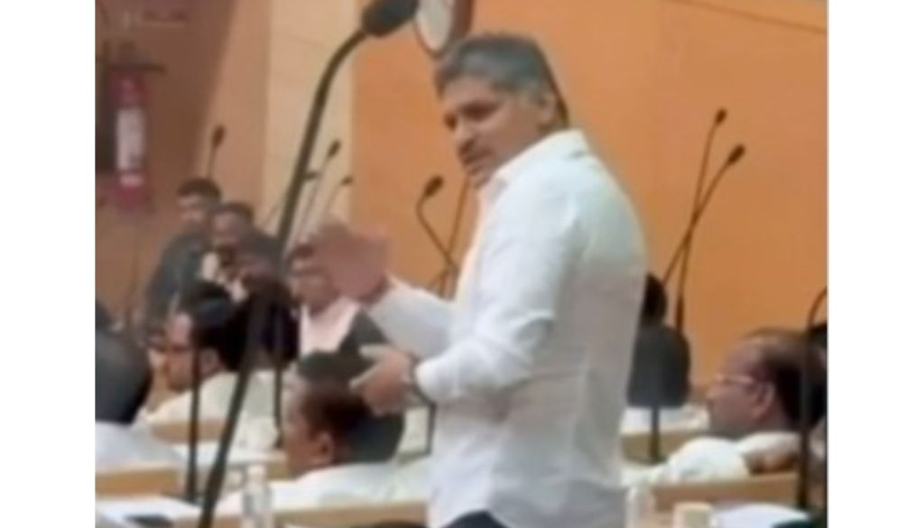 Rahul Kalate Calls for United Political Effort to Ensure Daily Water Supply