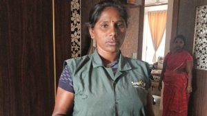 Waste Picker’s Honesty Helps Wagholi Resident Recover Gold Ring from Garbage Container