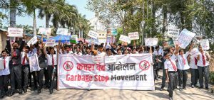 MIT students in Loni Kalbhor Continue Protest for Fifth Day over Dumping in Mula-Mutha riverbed