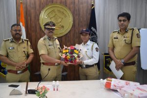 Pune Police urge Citizens to Report Illegal Hoardings via PTP App