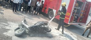 Two-wheeler Catches fire at Petrol Pump on Pune-Ahilyanagar Road