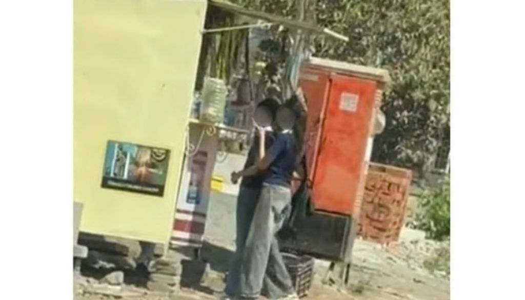 Viral Video Allegedly Showing Schoolgirls Smoking Near Balewadi School Raises Concerns