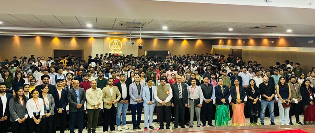 DY Patil Akurdi students, teachers
