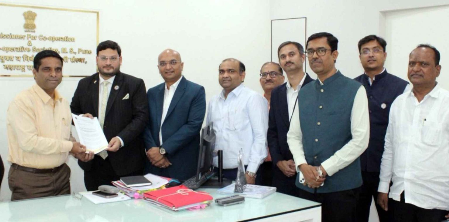 CAs Seek Audit Reforms, Policy Role in Meeting with Maharashtra Co ...