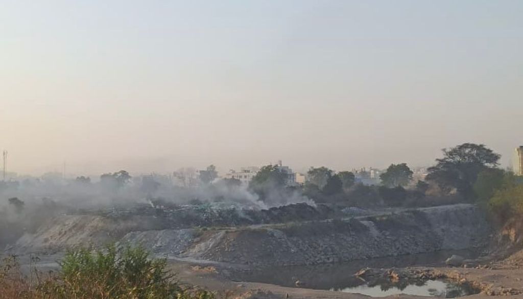 MPCB Orders Halt to Garbage Dumping in Punawale Amid Rising Complaints