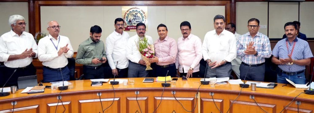 PCMC Chief Assures Priority Action on MIDC Water, Roads and Sanitation Woes