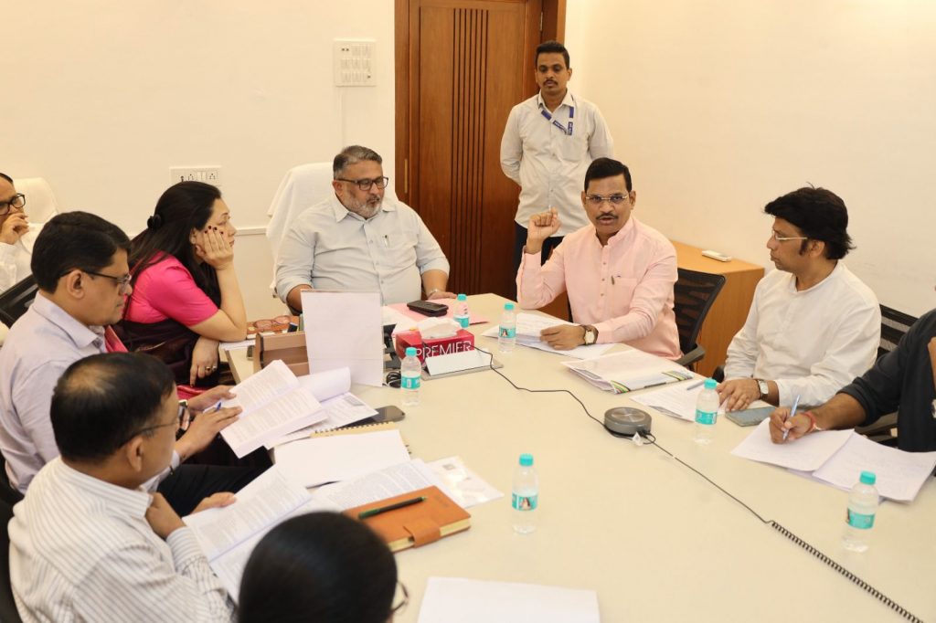 State govt plans IT Study Cell for Hinjawadi and other IT hubs to address layoffs