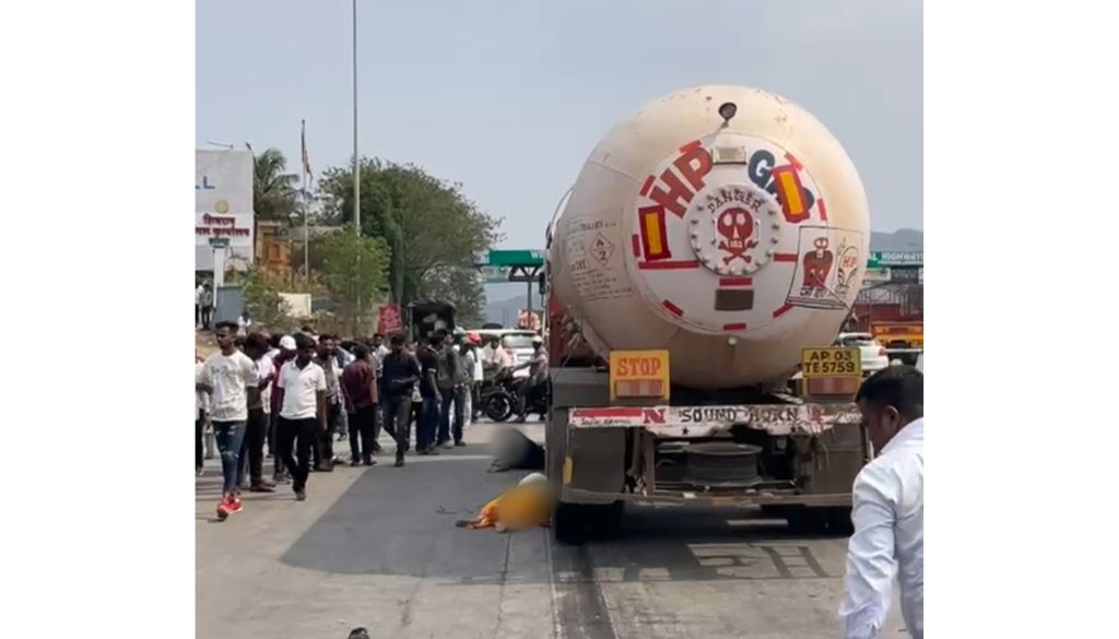 Husband and Wife Die on Spot After Gas Tanker Hits Bike