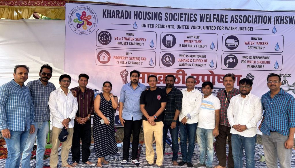 Kharadi Residents Hold Hunger Strike Over PMC Supply Failure