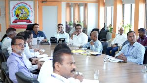 PCMC Gives Shopkeepers 15-Day Deadline