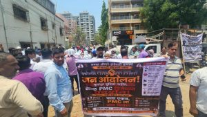 Residents Stage Symbolic Funeral Protest Over Water Shortage in Handewadi
