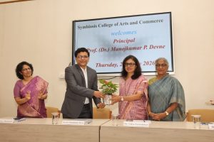 Symbiosis College of Arts and Commerce Welcomes Prof. (Dr.) Manojkumar P. Devne as New Principal