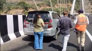 missing link lonavala police fine no parking no halting