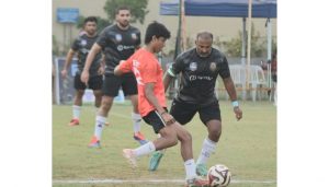 Goal Diggers(orange)&Oza Strikers(black)
