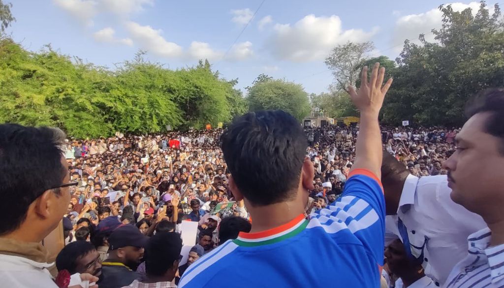 Hundreds Join Cockroach Janta Party's Protest March at SPPU