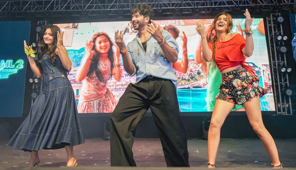 Rashmika shahid kriti Cocktail 2